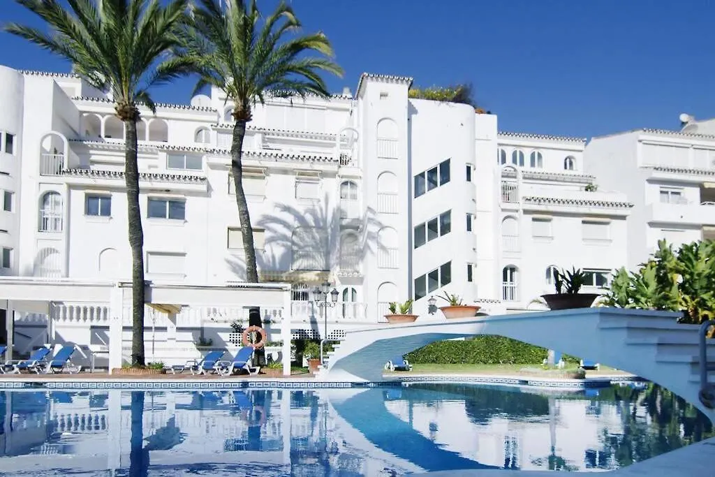 Apartamento En Playa Real, En 1ª Linea De Playa Marbella Spain